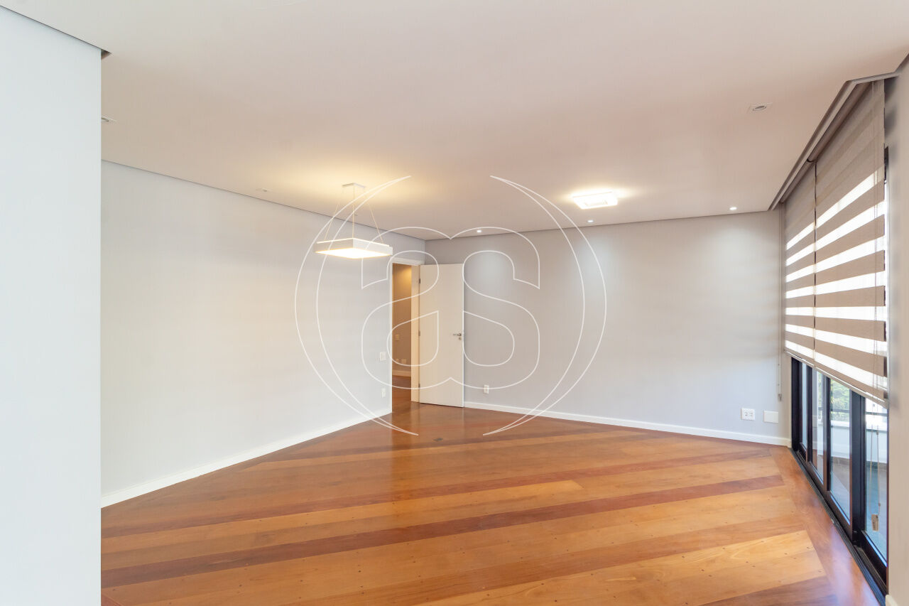 APARTAMENTO EM BROOKLIN COM 1 SUITE E 2 GARAGENS
