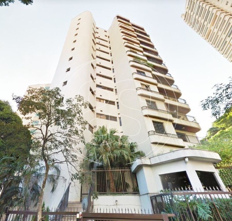 APARTAMENTO NO CAMPO BELO 4 DORMITÓRIOS - 220m²