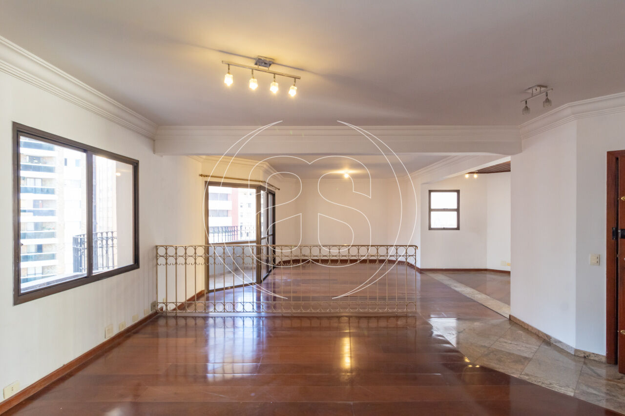 APARTAMENTO EM MOEMA PÁSSAROS 225m² (4 vagas).