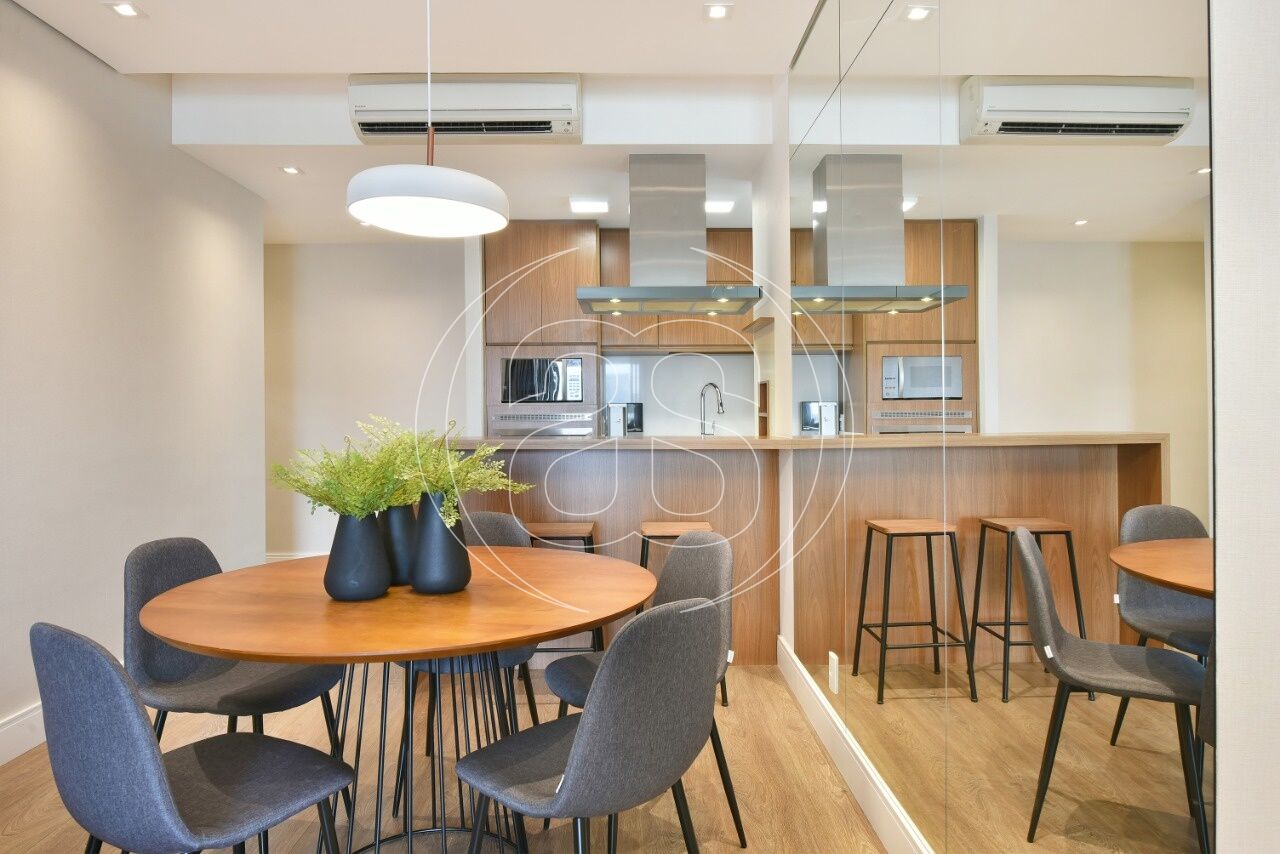 Apartamento mobiliado de 101 m² com 2 suítes no Itaim Bibi