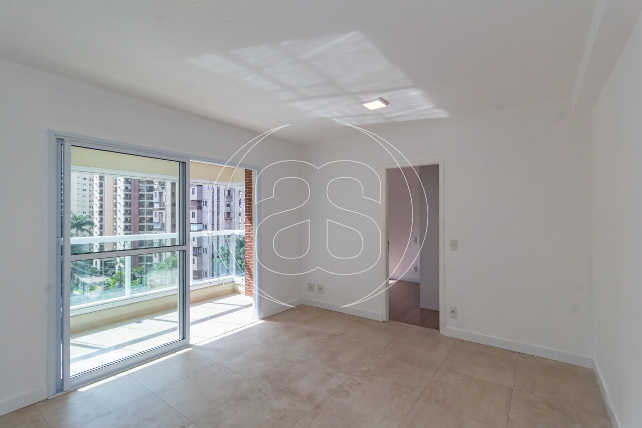 APARTAMENTO À VENDA EM MOEMA