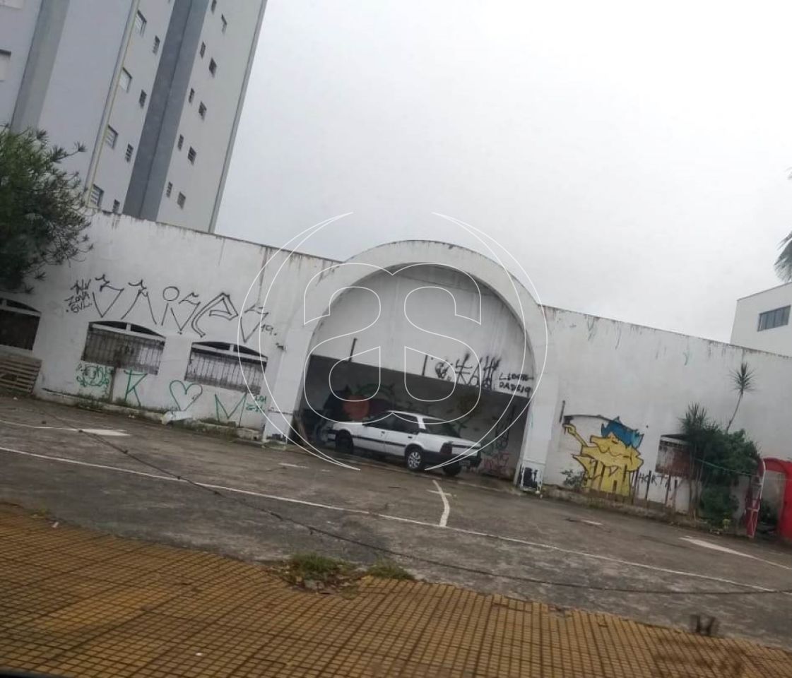 TERRENO COMERCIAL - AV. VEREADOR JOSÉ DINIZ - 467 M²