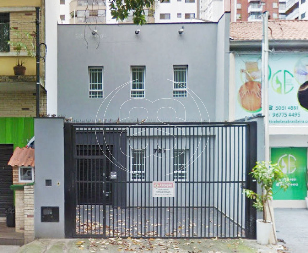 Oportunidade Imperdível: Imóvel Comercial de 250m² no Coração de Moema!