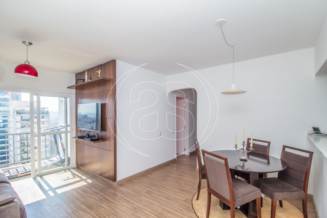 Apartamento em MOEMA PÁSSAROS, 62m² ÚTEIS, 1 VAGA, Andar Alto.