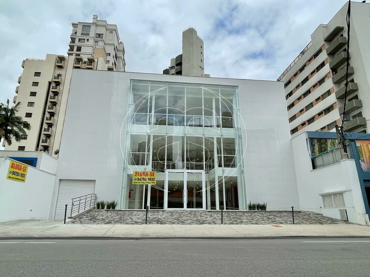 Prédio Comercial 20x40 - Z.: ZEU - Moema Índios