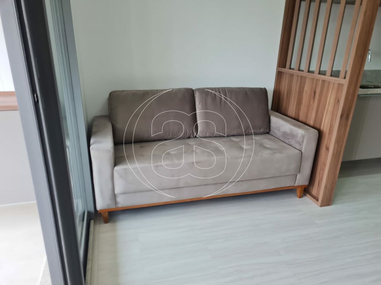 Apartamento Studio mobiliado à venda na região de Moema com 35m², 1 quarto e 1 banheiro