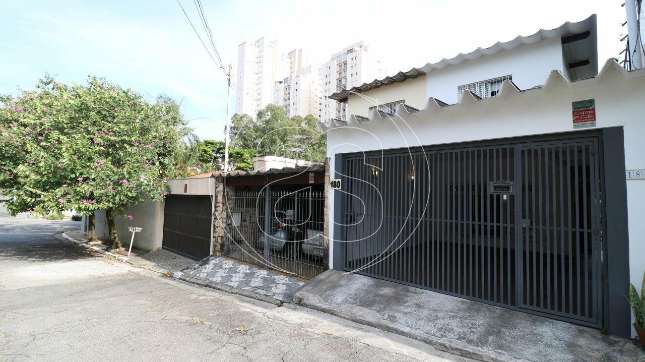 Casa residencial e comercial á venda