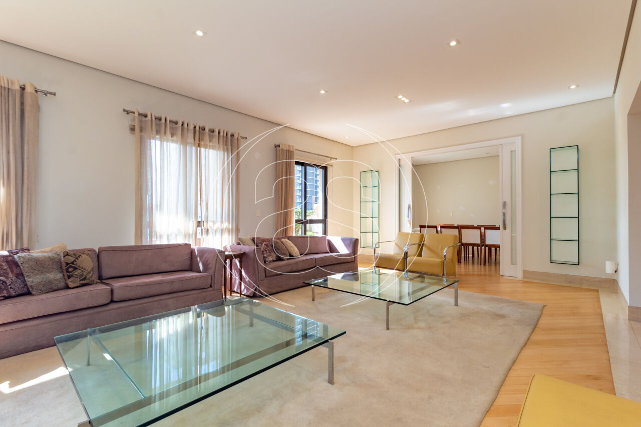 Apartamento mobiliado com 340m² de área útil á venda