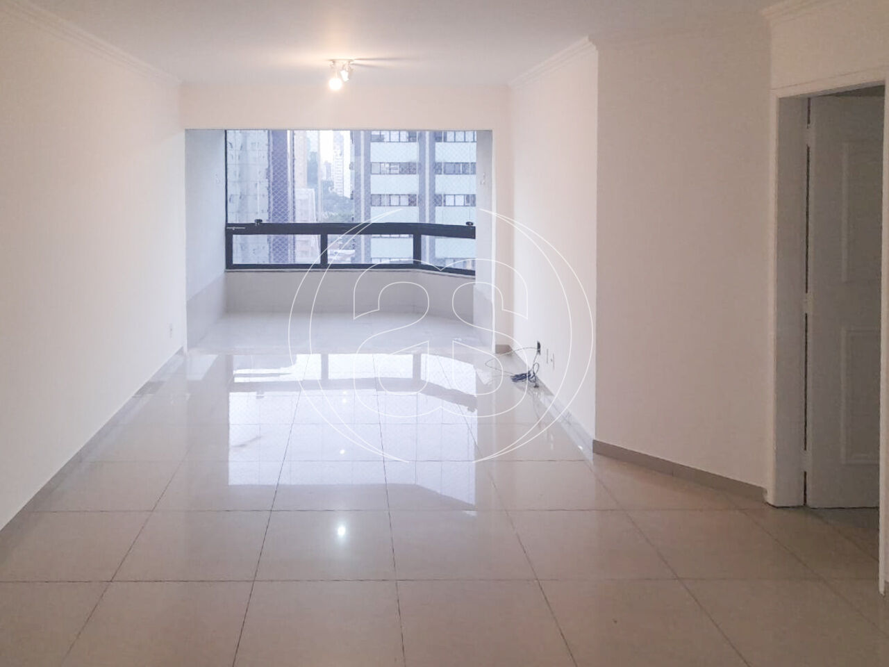 APARTAMENTO DE 110M² COM 1 SUÍTE E 2 VAGAS