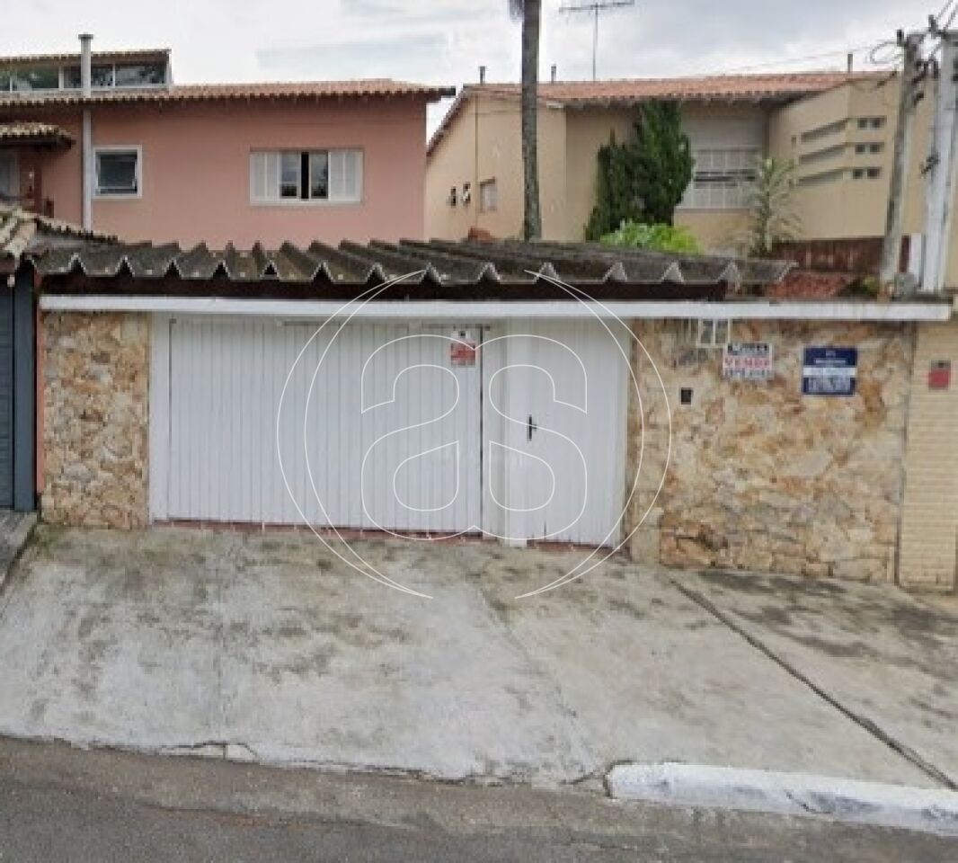 Sobrado com 3 Quartos e 3 banheiros à Venda