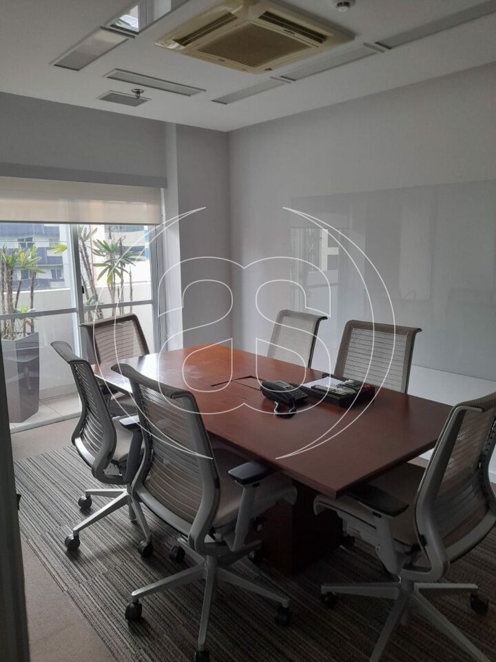 CONJUNTO COMERCIAL NA VILA OLIMPIA