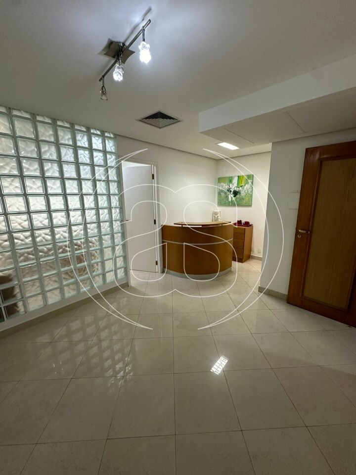 CONJUNTO COMERCIAL NA REGIÃO DA VILA OLIMPIA
