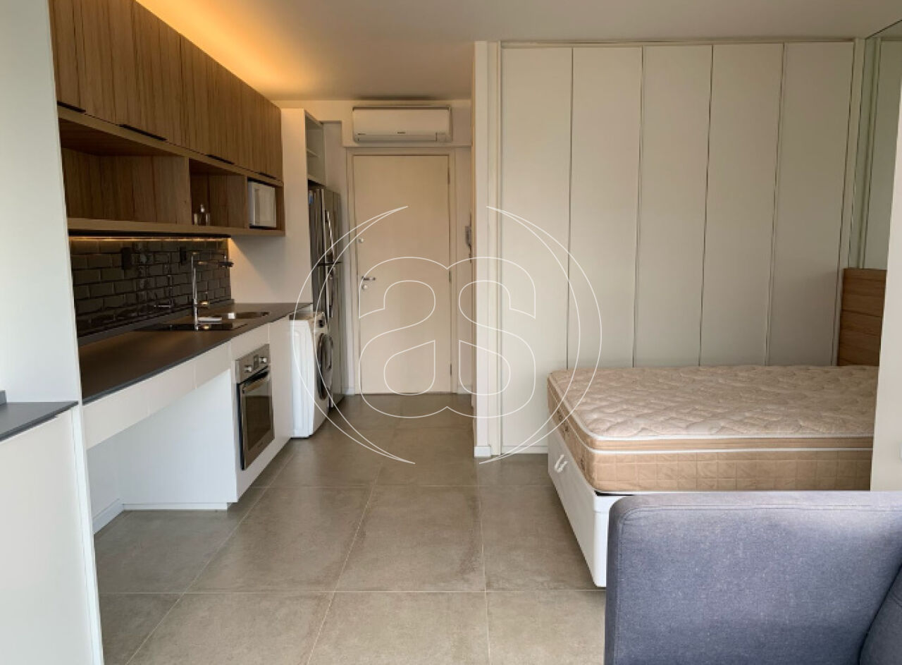 Studio de 28m², Mobiliado e 1 Vaga