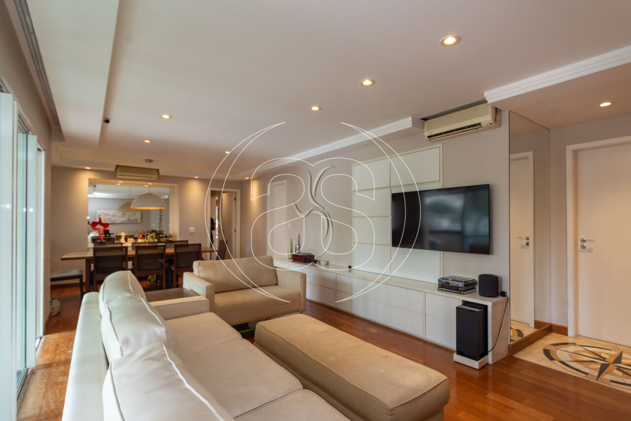 Apartamento à venda na Av. Jurema, 200 ? Moema Índios