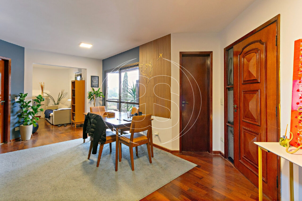 APARTAMENTO À VENDA NO CAMPO BELO COM 107m², 3 SUÍTES E 2 VAGAS DE GARAGEM