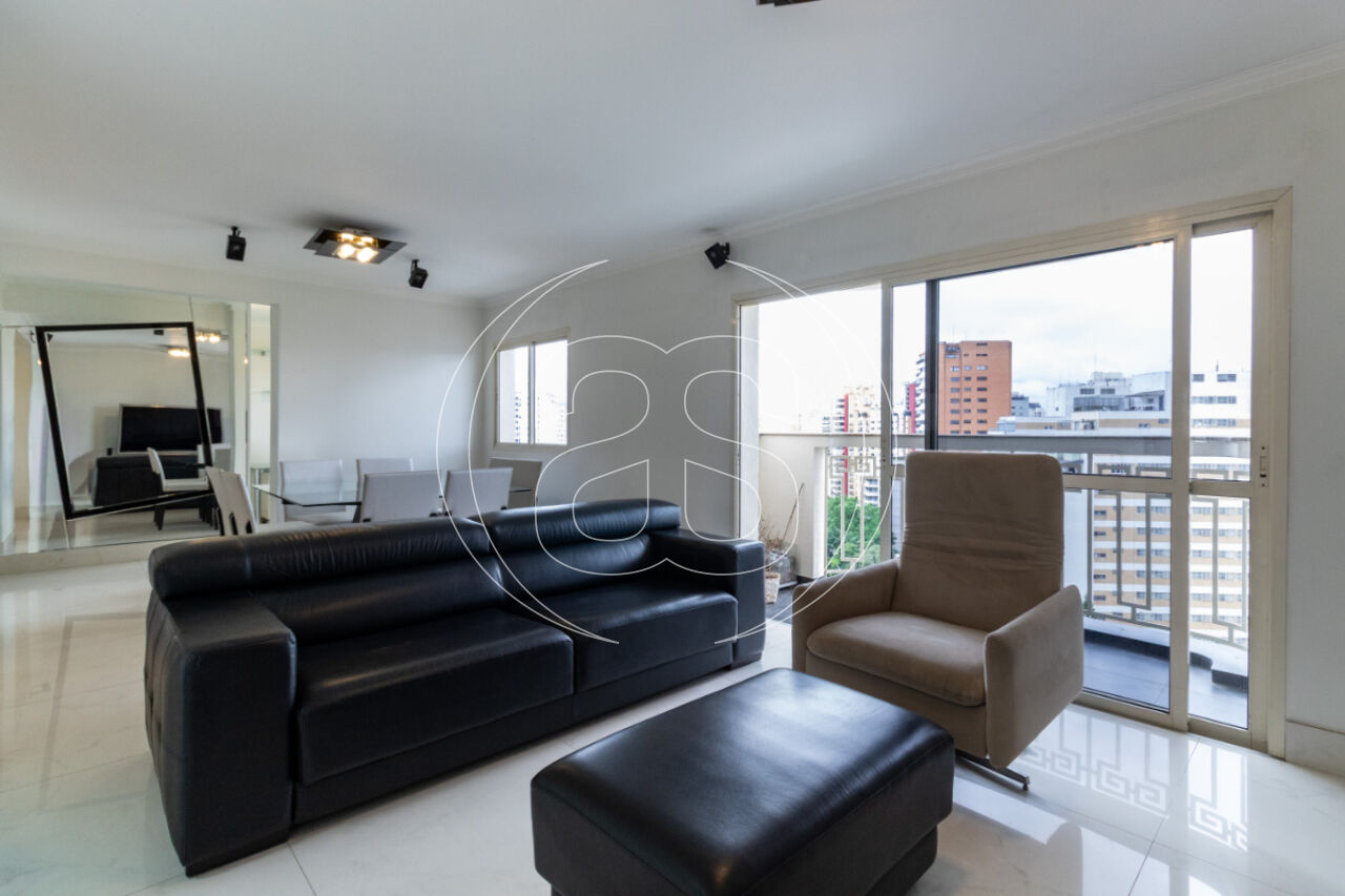 APARTAMENTO À VENDA EM MOEMA COM 150M², 3 SUÍTES E 3 VAGAS DE GARAGEM
