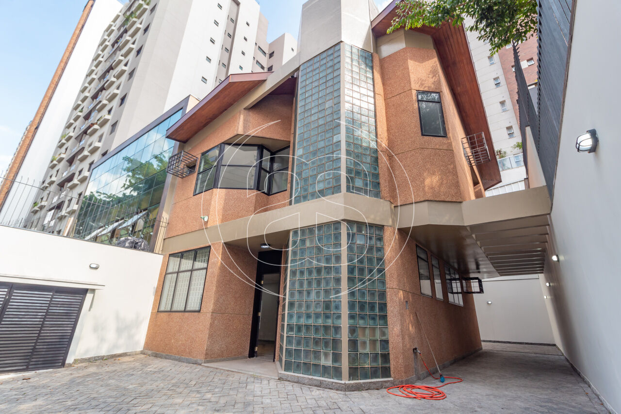 Casa Comercial para Locação em Moema Índios | 8 Vagas de Garagem