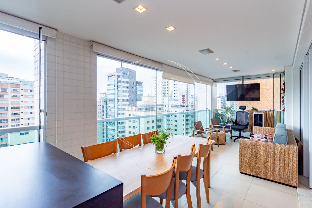 APARTAMENTO CAMPO BELO NOBRE! VARANDA GOURMET! QUADRA DE TÊNNIS
