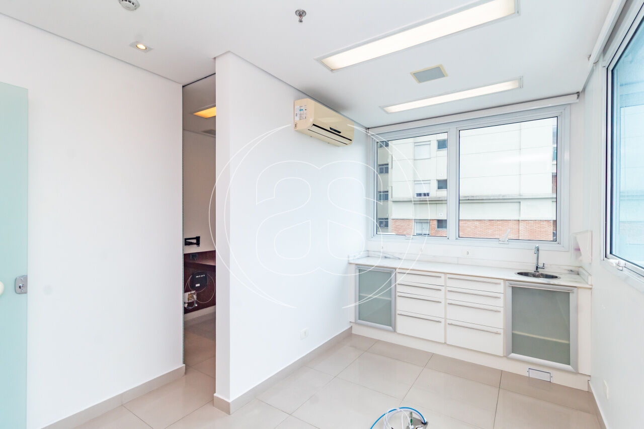 Sala Comercial para Venda no Brooklin com 33m², 1 Vaga e 1 Banheiro Ideal para Seu Negócio