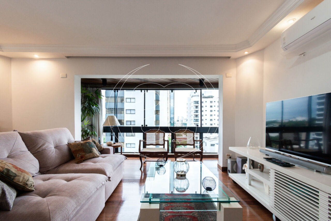 APARTAMENTO À VENDA EM MOEMA COM 163M², 3 SUÍTES E 3 VAGAS DE GARAGEM
