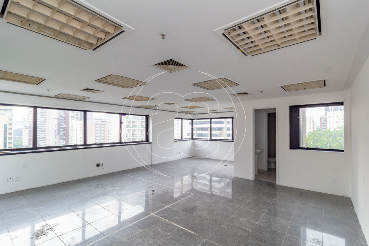 Sala Comercial para Locação em Moema com 64m² e 01 Vaga !