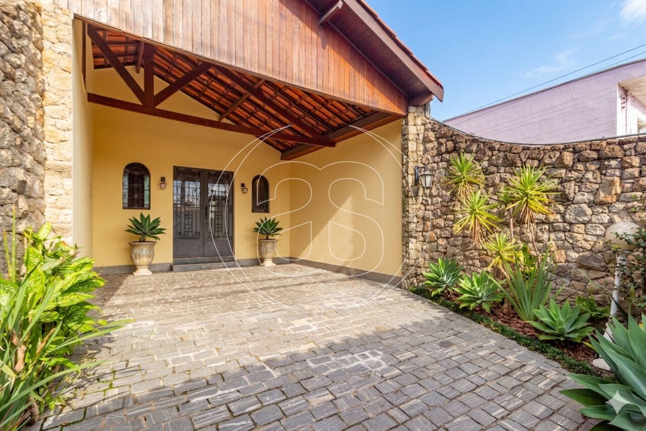 CASA À VENDA - PLANALTO PAULISTA