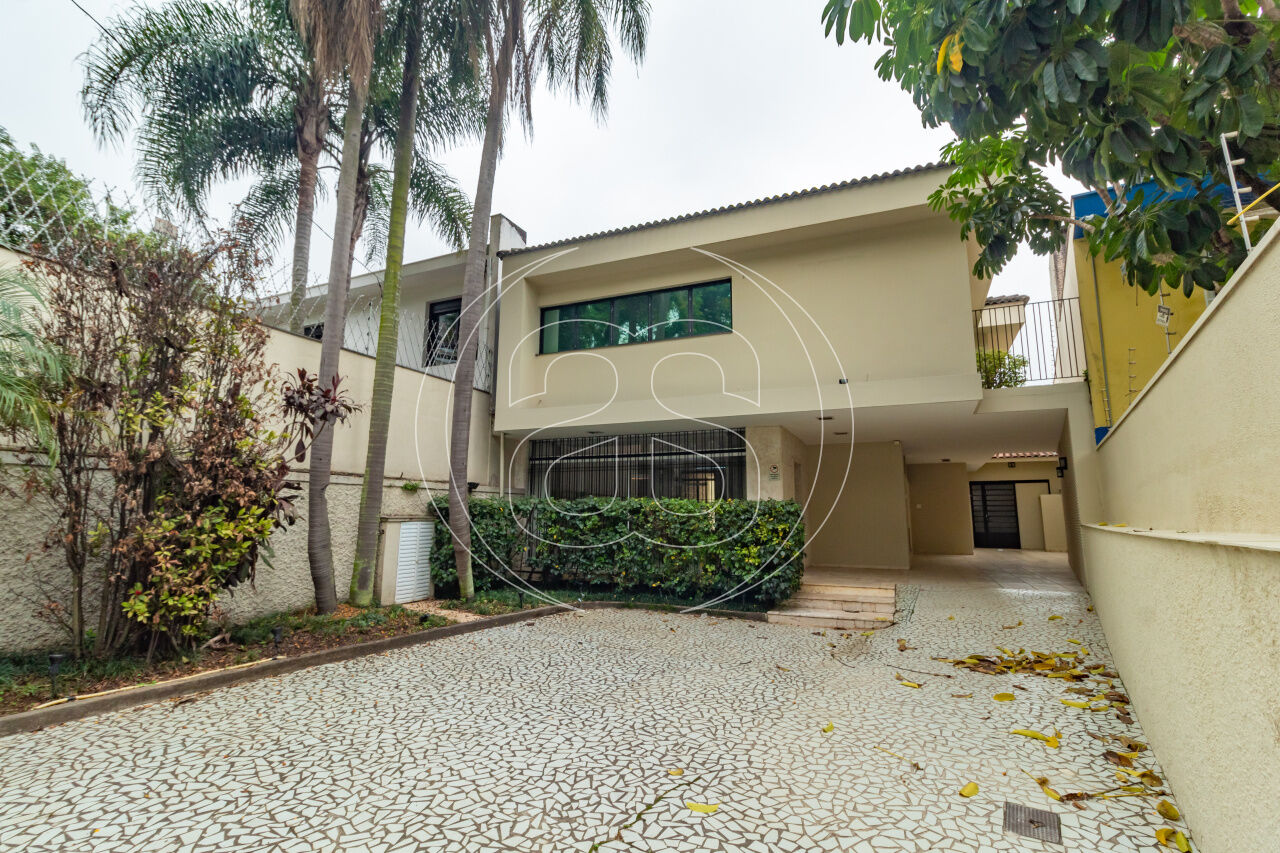 Casa Comercial à Venda em Moema | 314m² Construídos | 8 Vagas | Excelente Estrutura