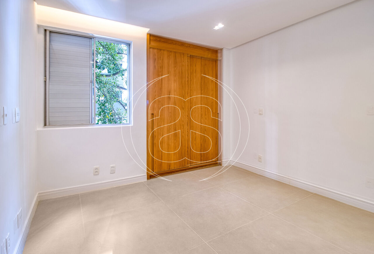 ED FLÁVIA REGINA - 2 dormitórios - 95m²