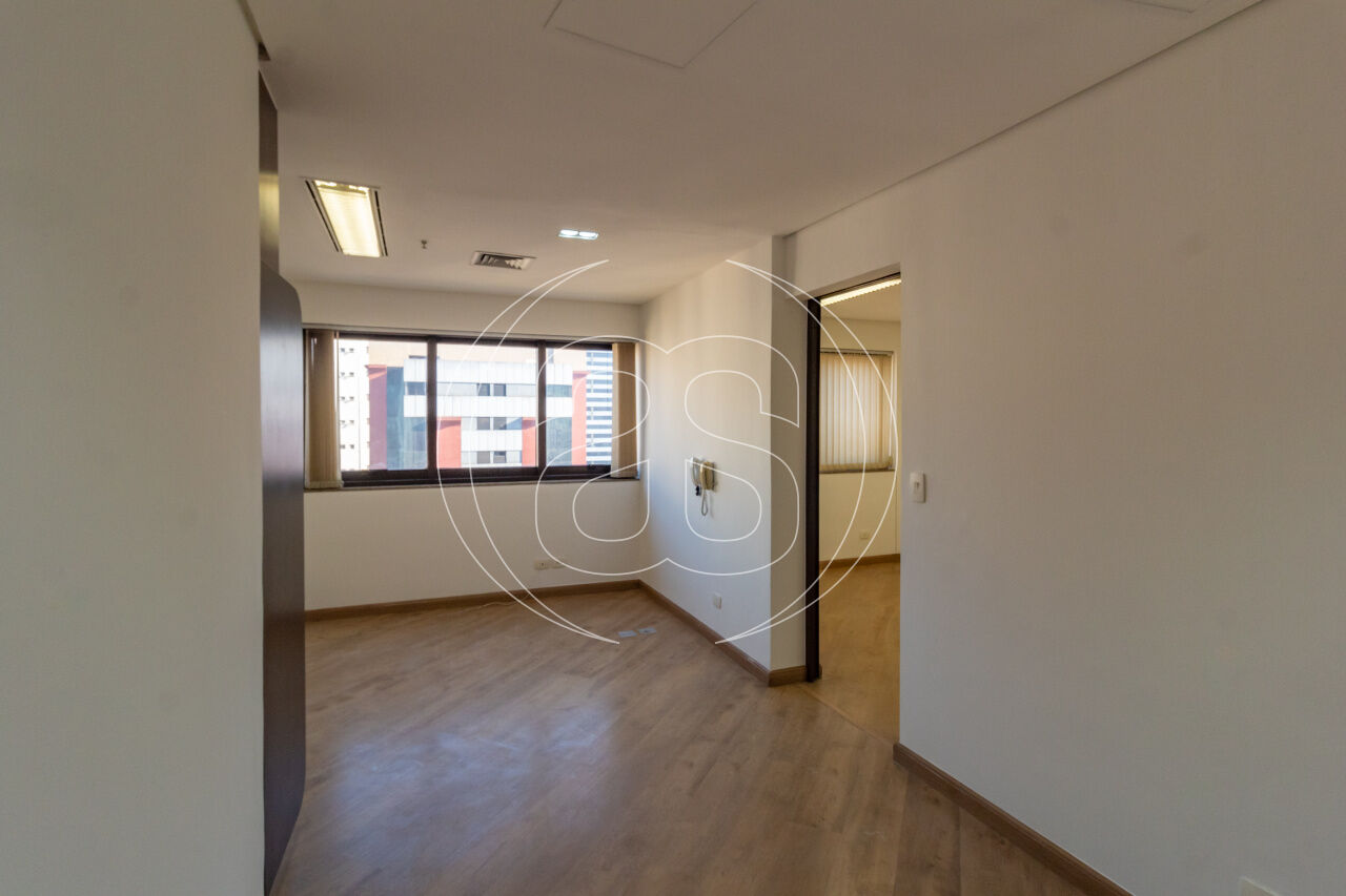 Sala Comercial à Venda em Moema Índios com 50m² e 2 Vagas