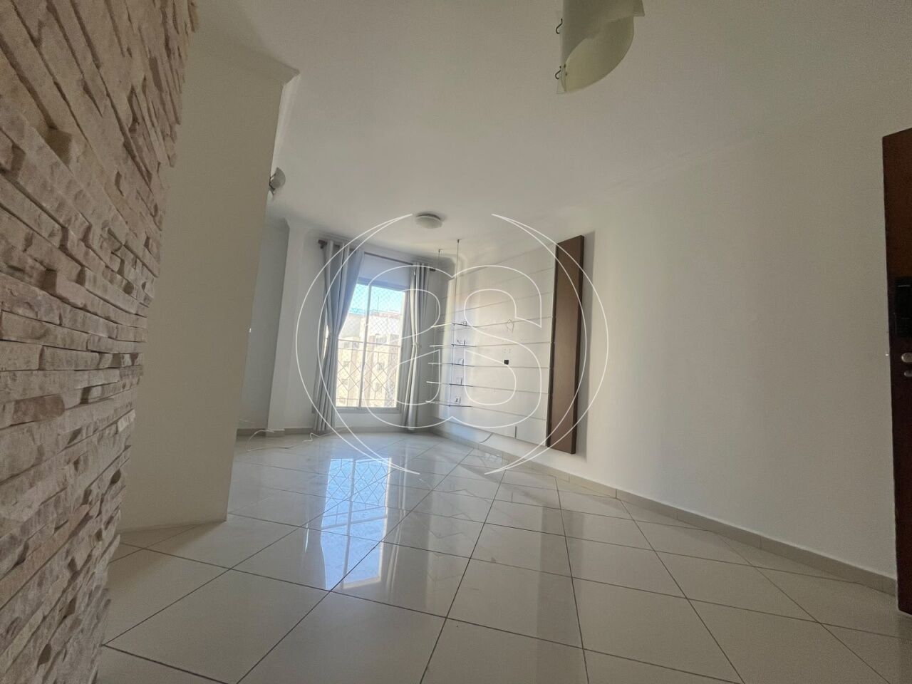 Apartamento de 2 dormitórios para locação em Moema Pássaros