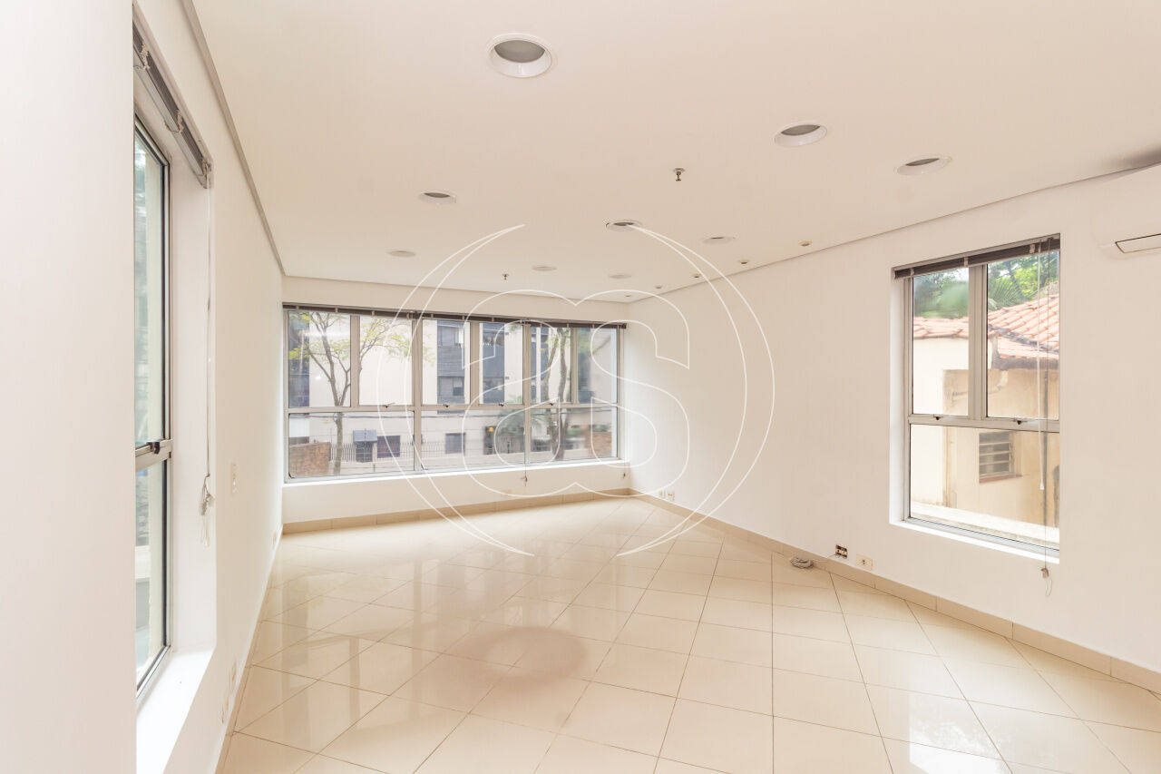 CONJUNTO COMERCIAL NA VILA NOVA CONCEIÇÃO COM 45m², VÃO LIVRE, COPA, 2 WC e 1 VAGA DE GARAGEM