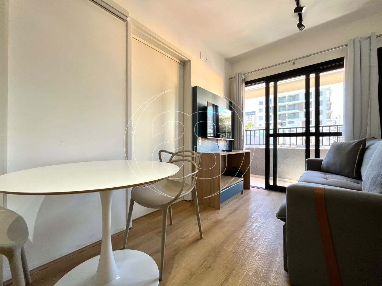 Studio mobiliado de 28,90 m² em Moema ? Ideal para morar ou investir