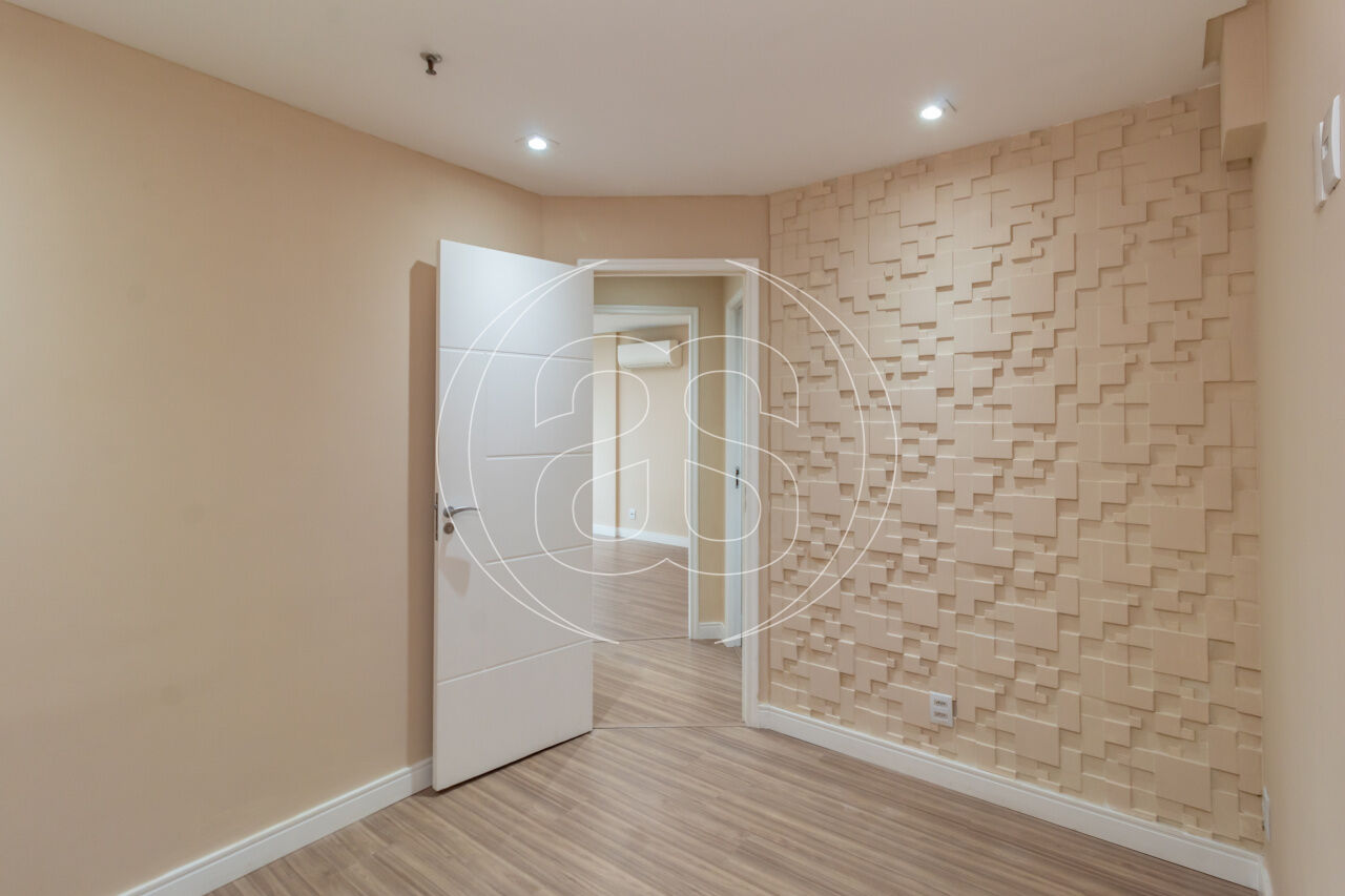 Conjunto Comercial de 56 m² com 1 vaga