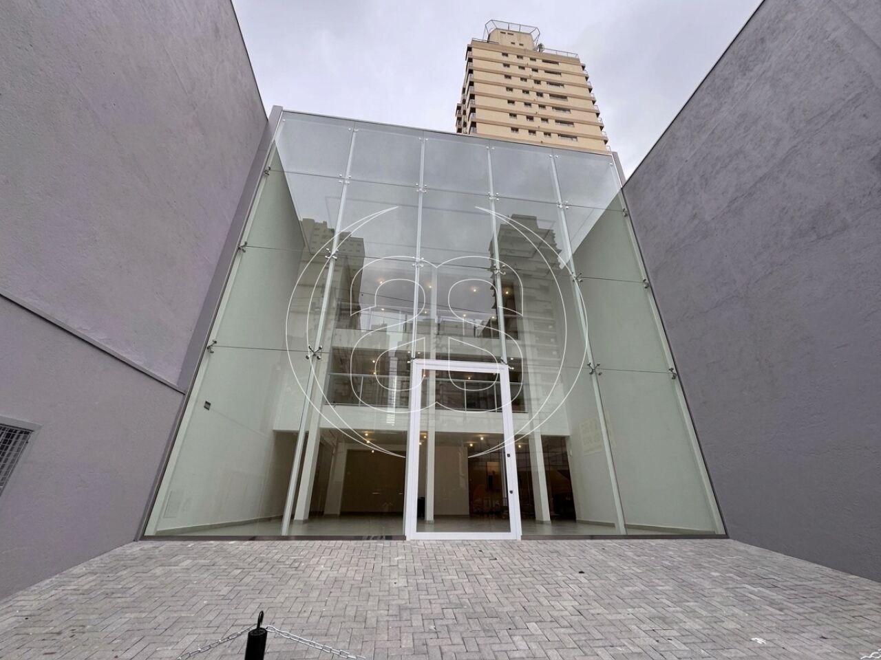 Loja Comercial para Locação em Moema Pássaros | 1.550m² | 30 Vagas