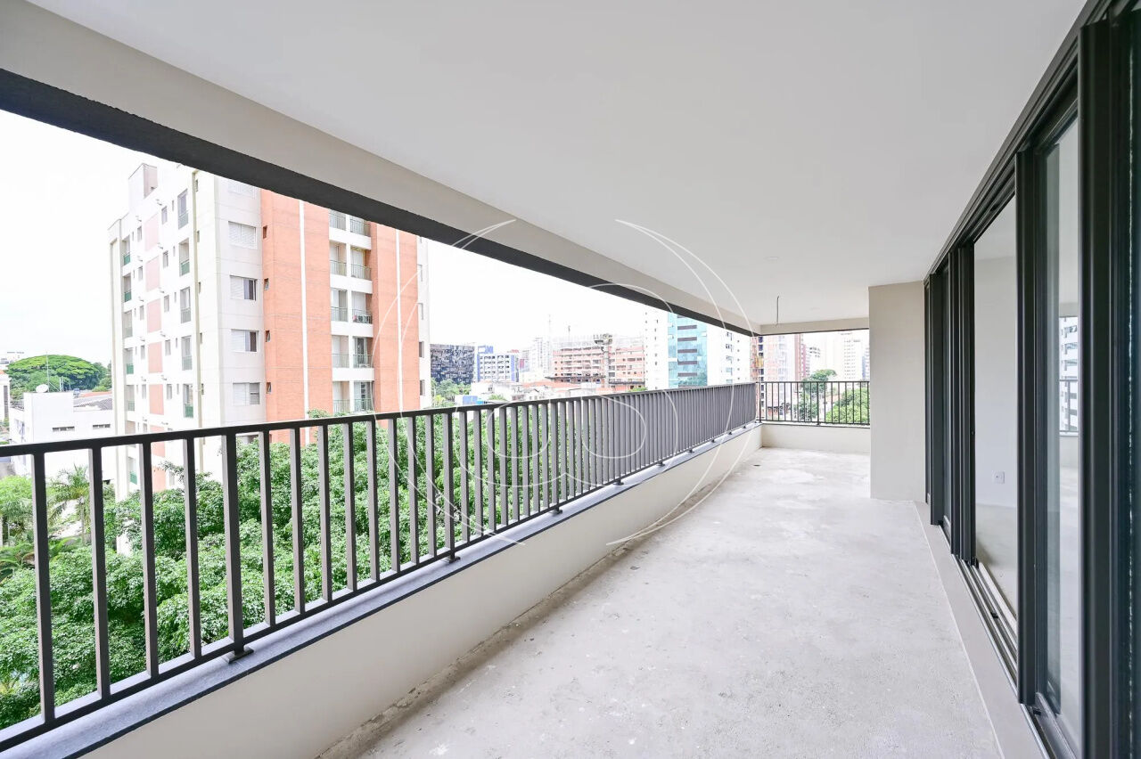 Apartamento amplo com 3 suítes, 2 vagas e lazer completo
