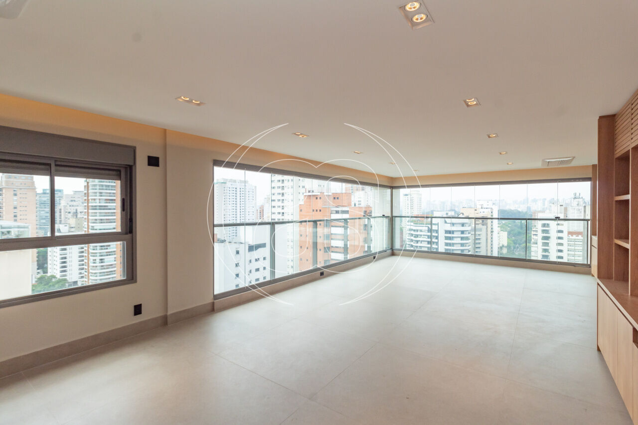 Apartamento Reformado à Venda e para Locação | 144 m² | 3 Dormitórios | 2 Vagas | Moema
