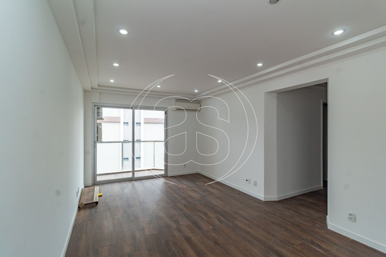 Apartamento de 75 m² com 2 dormitórios e 1 suíte para locação em Moema Índios