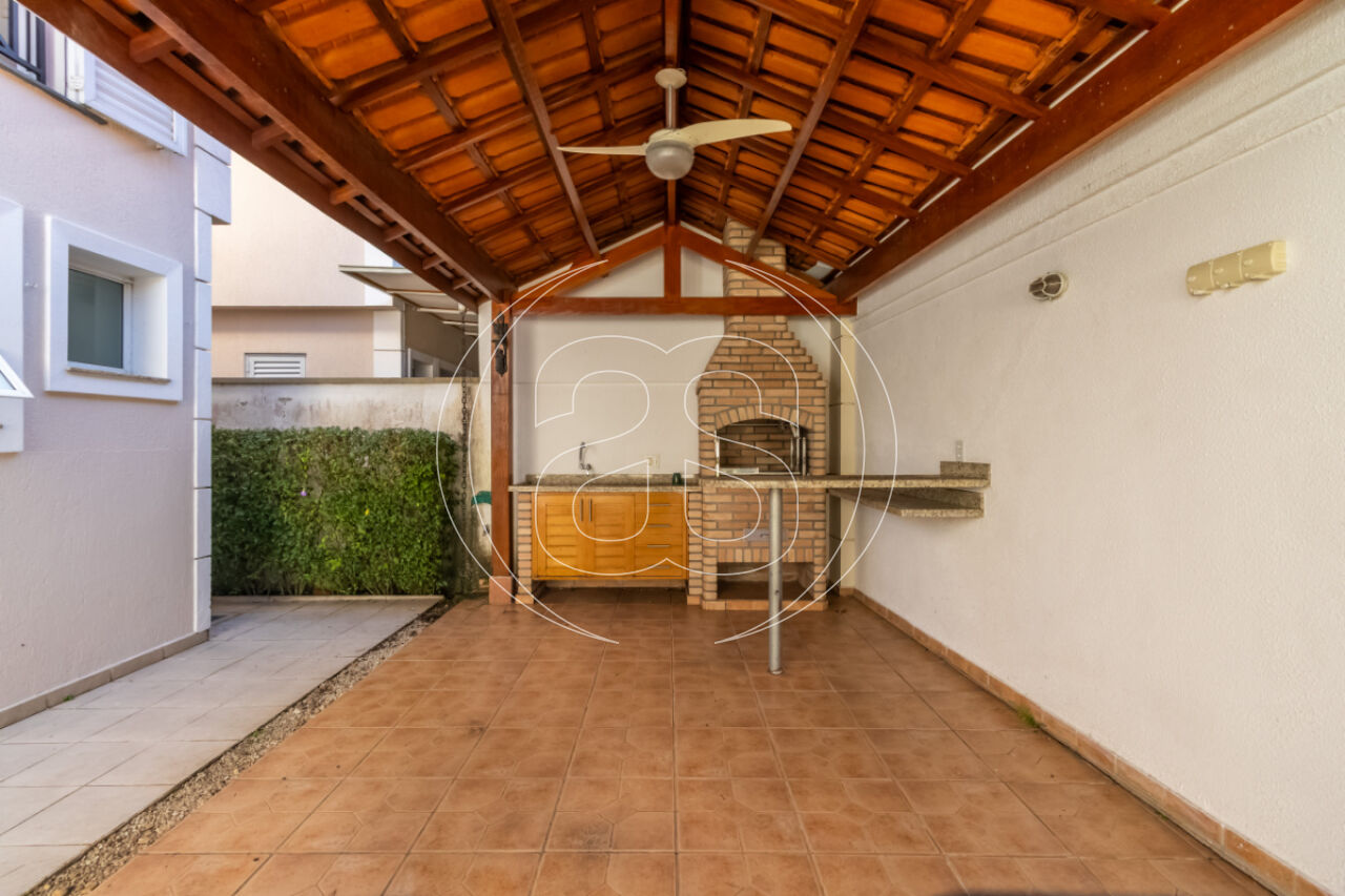 CASA DE CONDOMINIO NO ALTO DA BOA VISITA COM 320m², 4 QUARTOS SENDO 2 SUÍTES E 3 VAGAS DE GARAGEM