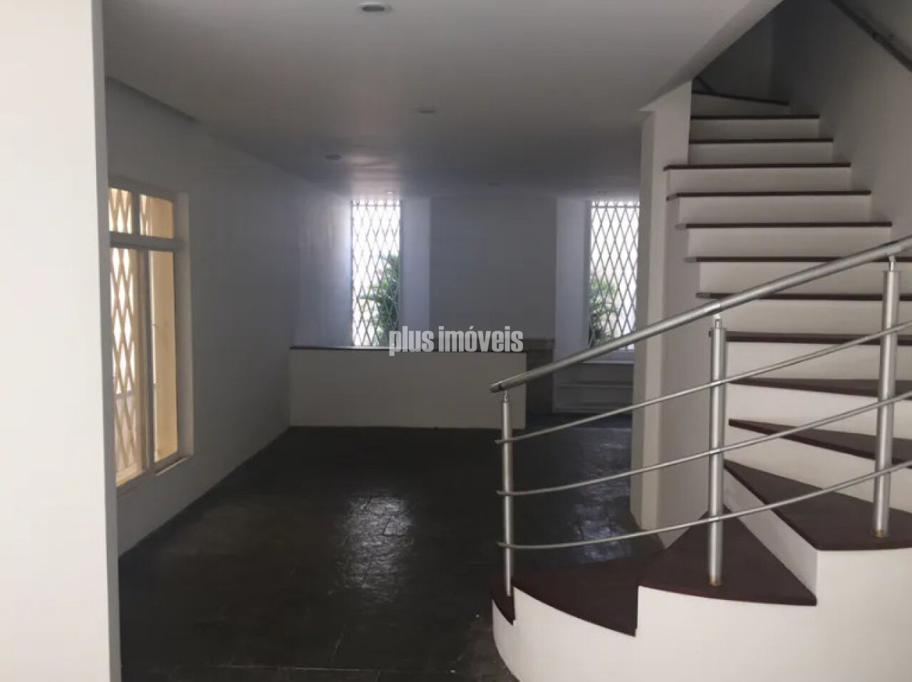 Casa, 3 quartos, 234 m² - Foto 1