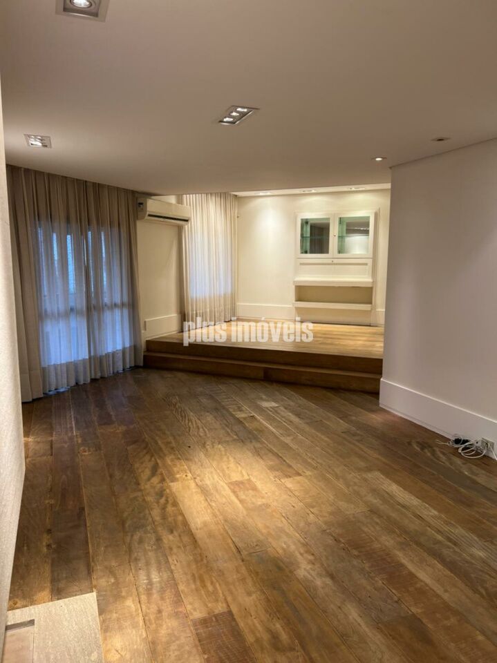 Apartamento, 3 quartos, 220 m² - Foto 2