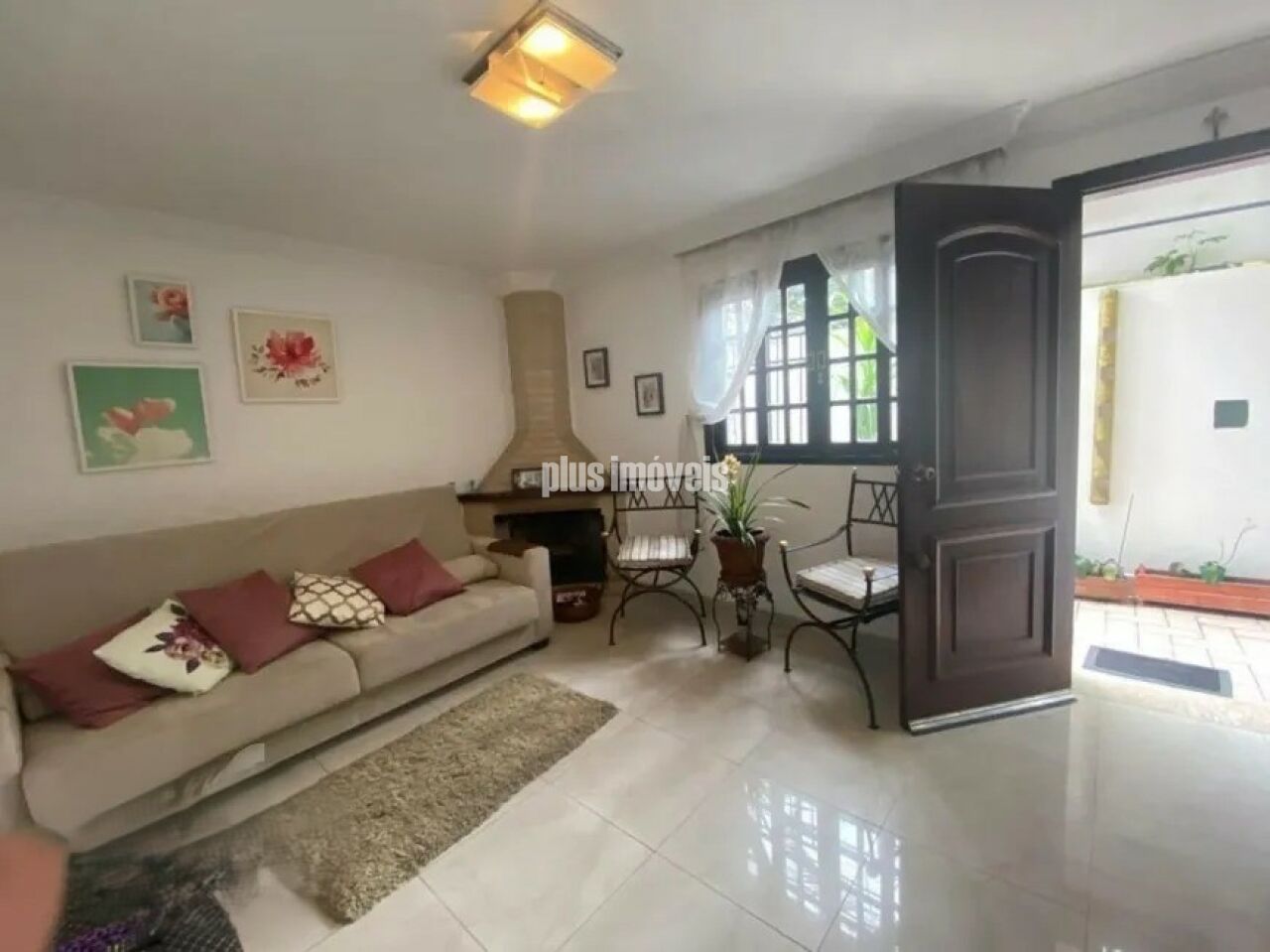 Casa, 3 quartos, 192 m² - Foto 1