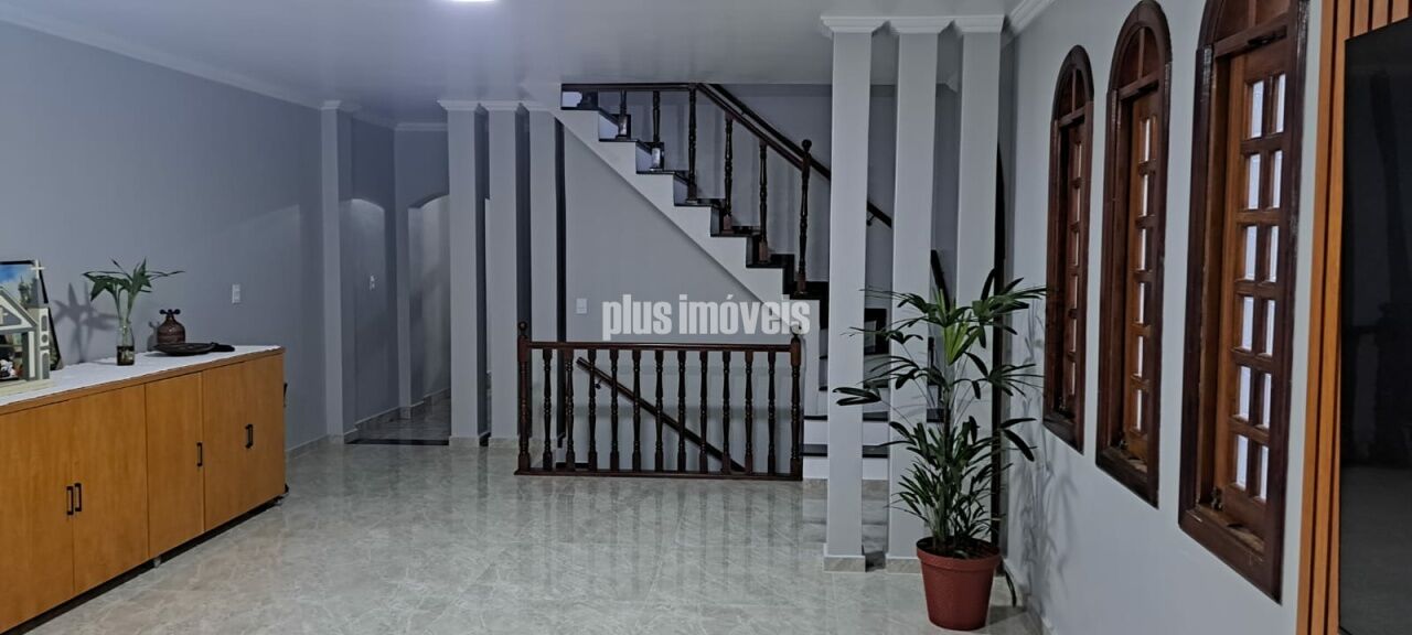 Casa, 3 quartos, 285 m² - Foto 3
