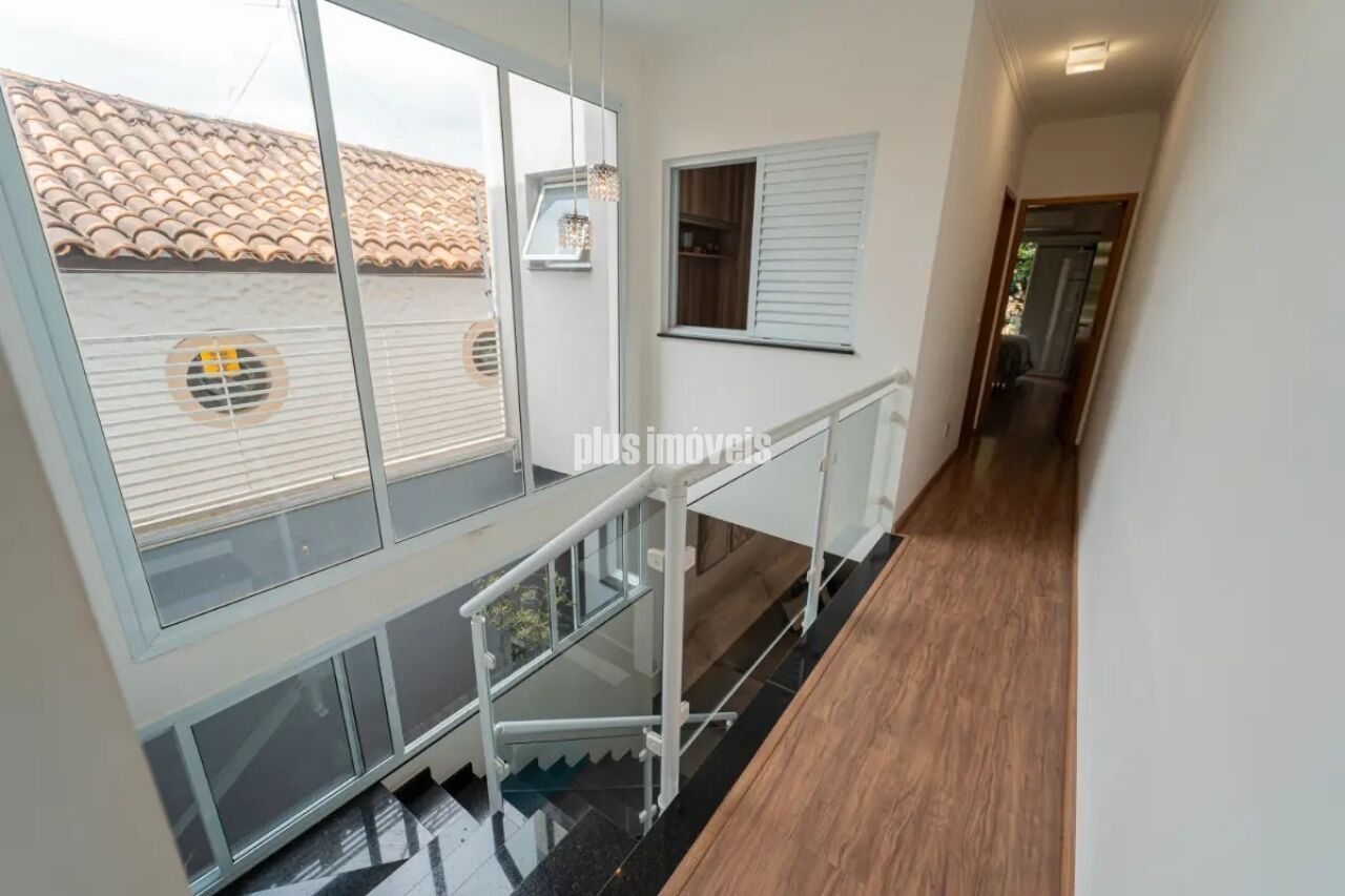 Casa, 4 quartos, 183 m² - Foto 1