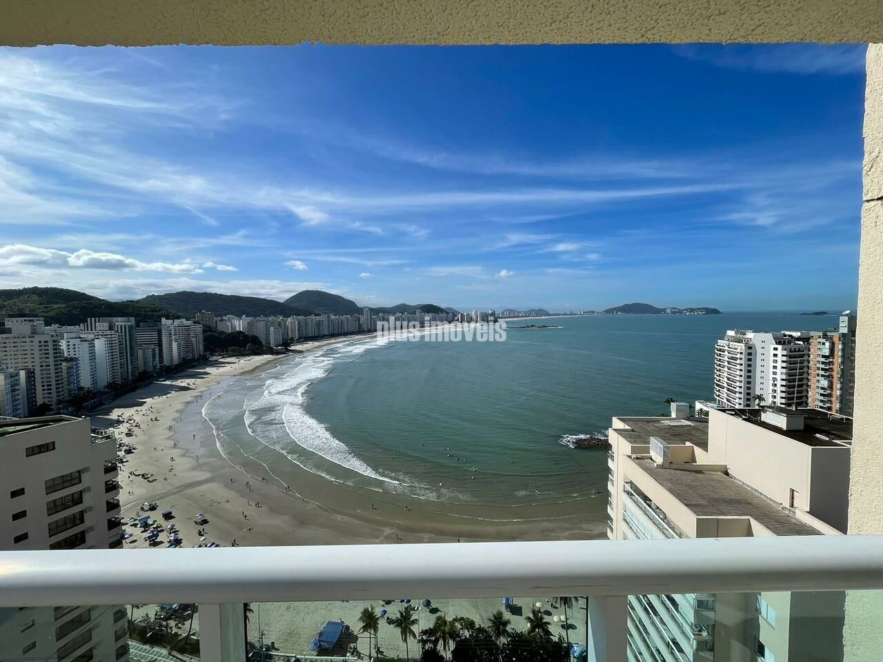 Cobertura Duplex de frente para a Praia das Astúrias - Guarujá