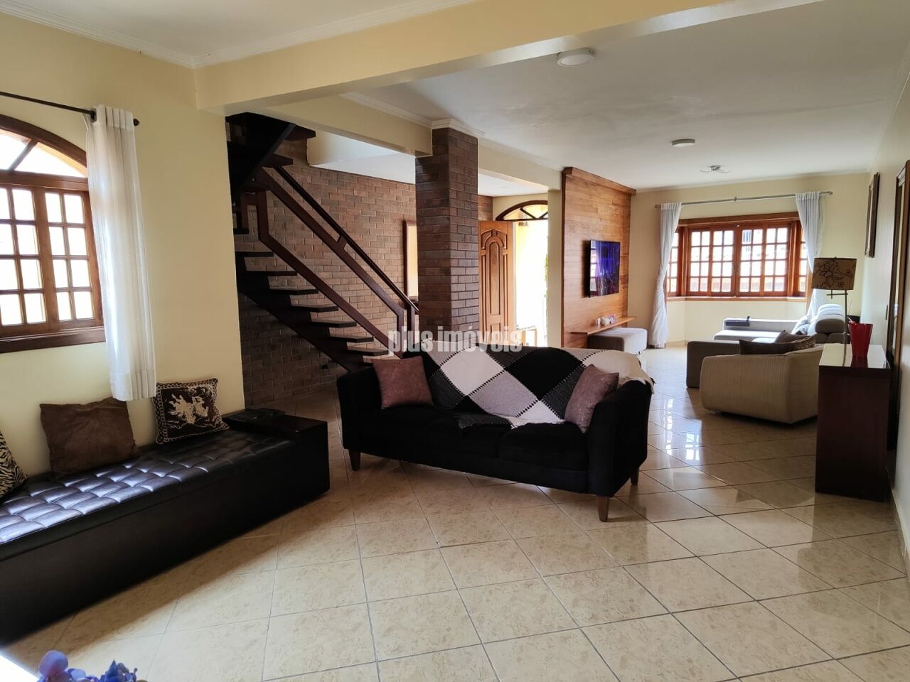 Casa, 3 quartos, 340 m² - Foto 2