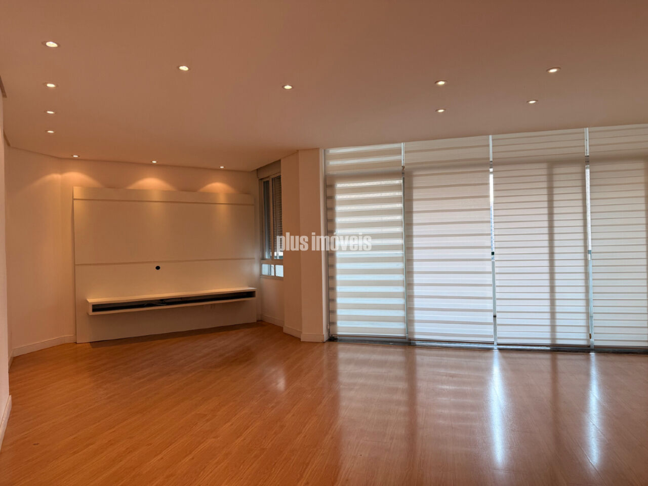 Apartamento, 3 quartos, 121 m² - Foto 1