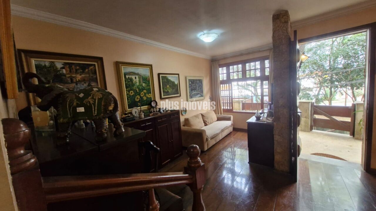 Casa, 4 quartos, 294 m² - Foto 2