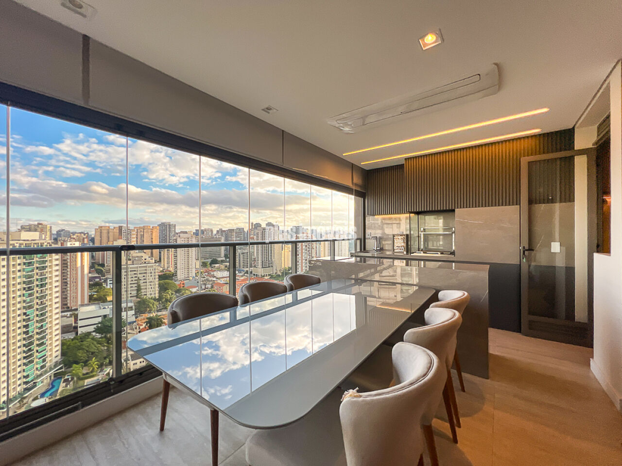 Apartamento, 3 quartos, 143 m² - Foto 3
