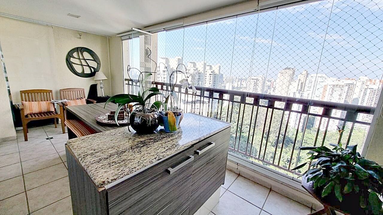 Apartamento, 3 quartos, 131 m² - Foto 2