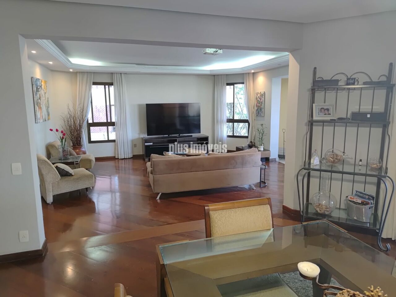 Apartamento, 4 quartos, 243 m² - Foto 2